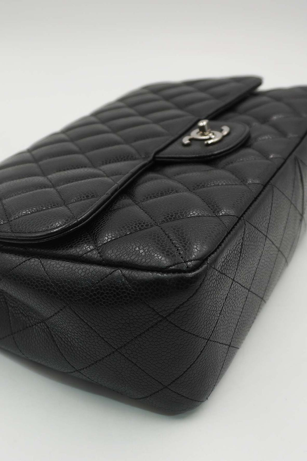 Jumbo Classic Single Flap Caviar SHW Black