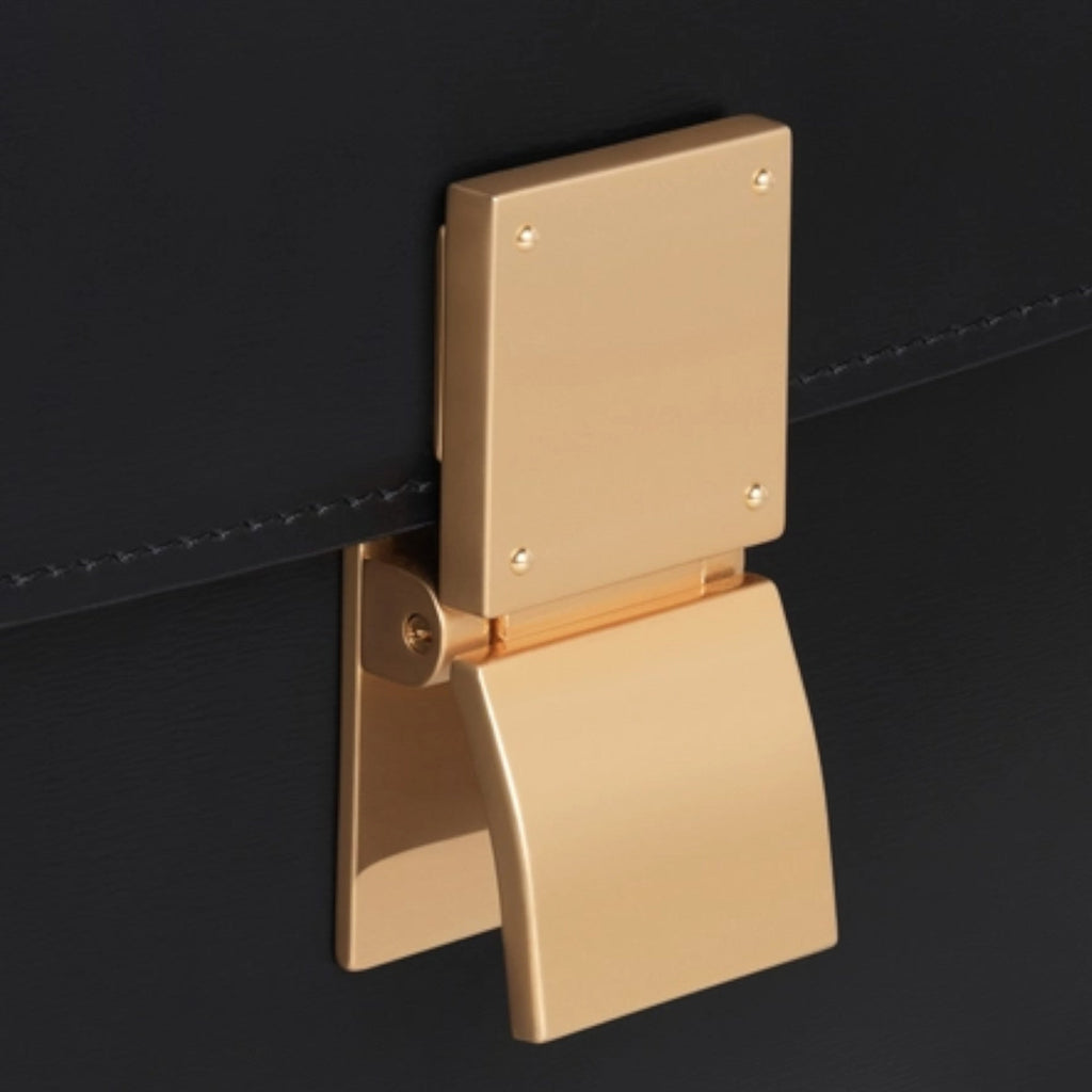 MEDIUM CLASSIC BAG
