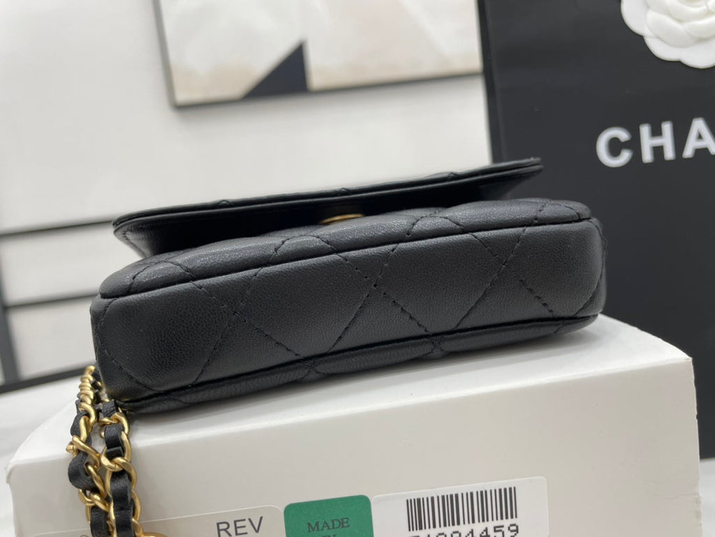 Chanel Classic Distressed Black For Women, Women’s Bags 4.7in/12cm