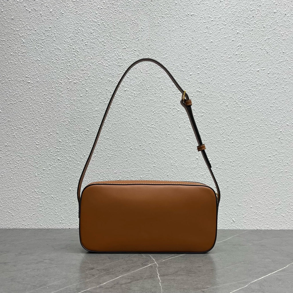 Celine Camera Shoulder Bag Cuir Triomphe Brown For Women 10in/26cm 199183DU3.04LU