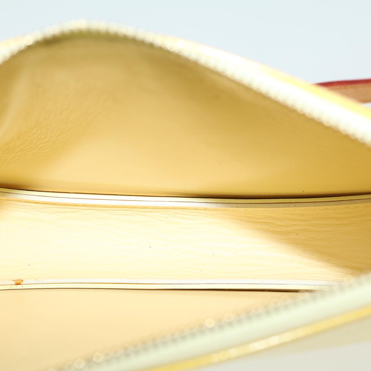 Louis Vuitton Lexington   Leather Clutch Bag