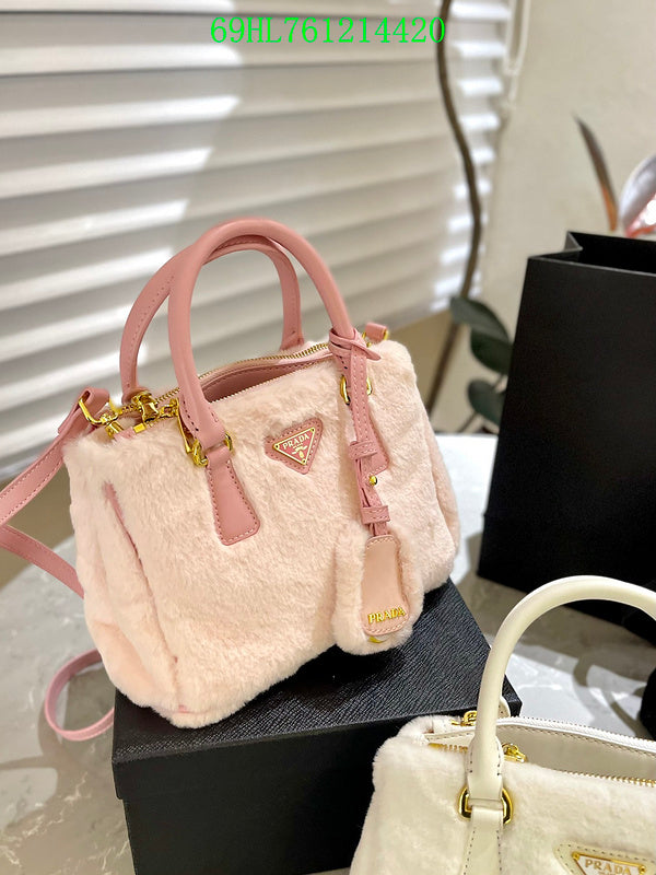 Prada Bags - The Luxera Bags  686