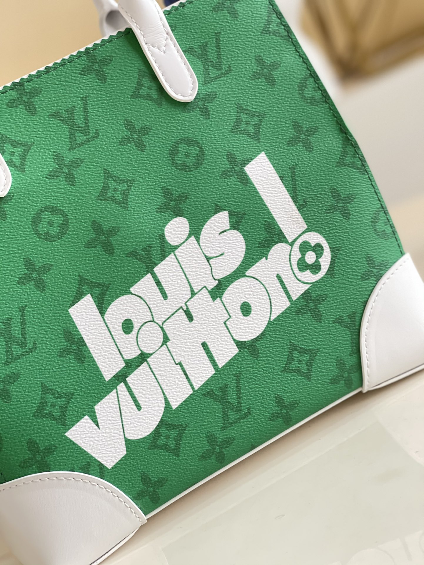 Louis Vuitton Litter Bag Vintage Monogram Canvas Green By Virgil Abloh For Men, MenÃƒÂ¢Ã¢â€šÂ¬Ã¢â€žÂ¢s Bags, Shoulder And Crossbody Bags 9.4in/24cm Louis Vuitton M80815