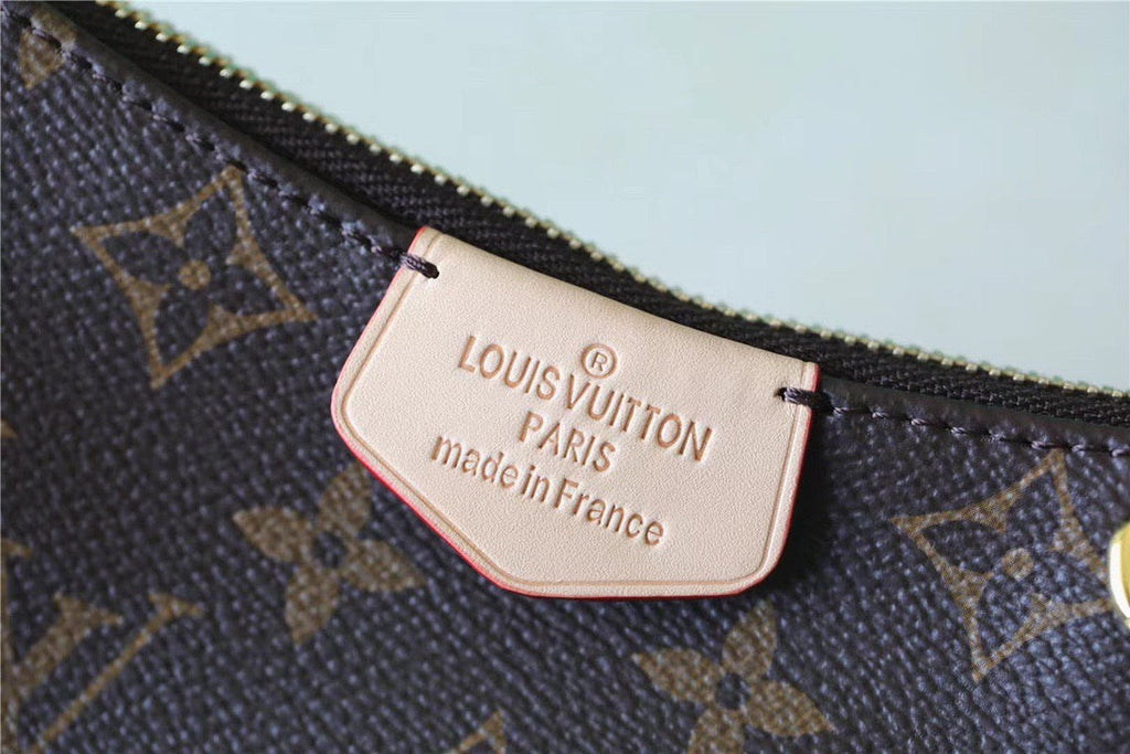 Louis Vuitton Easy Pouch On Strap Monogram Canvas For Women,  Shoulder And Crossbody Bags 19cm/7.5in Louis Vuitton