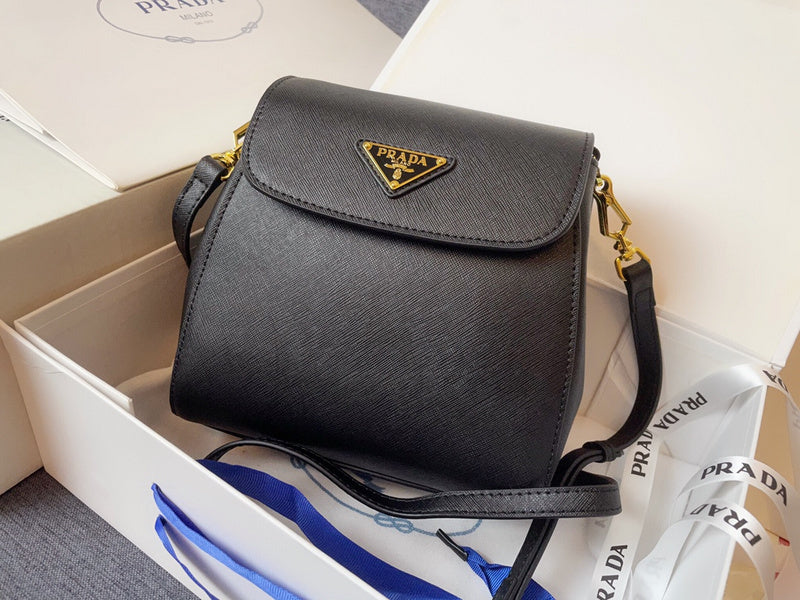 Barnes-Bags - Prada Bags - 967