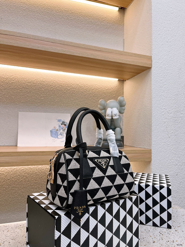 Prada Bags - Luxera Bags - 656
