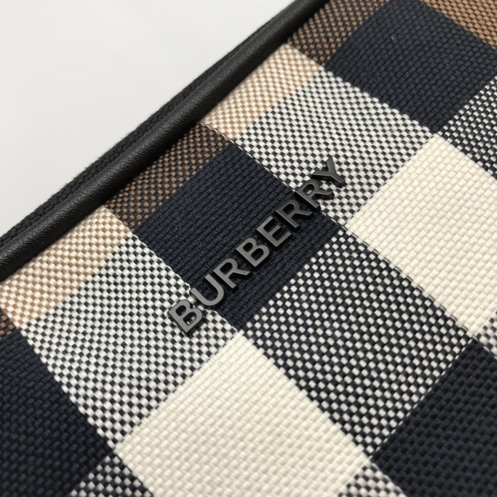 Burberry Check Crossbody Bag For Men, Bags 8.9in/22.5cm 80491451