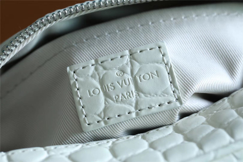Louis Vuitton Mini Soft Trunk CrocoGLAMIlian White For Men, Bags, Shoulder And Crossbody Bags 7.2in/18.5cm Louis Vuitton N98495