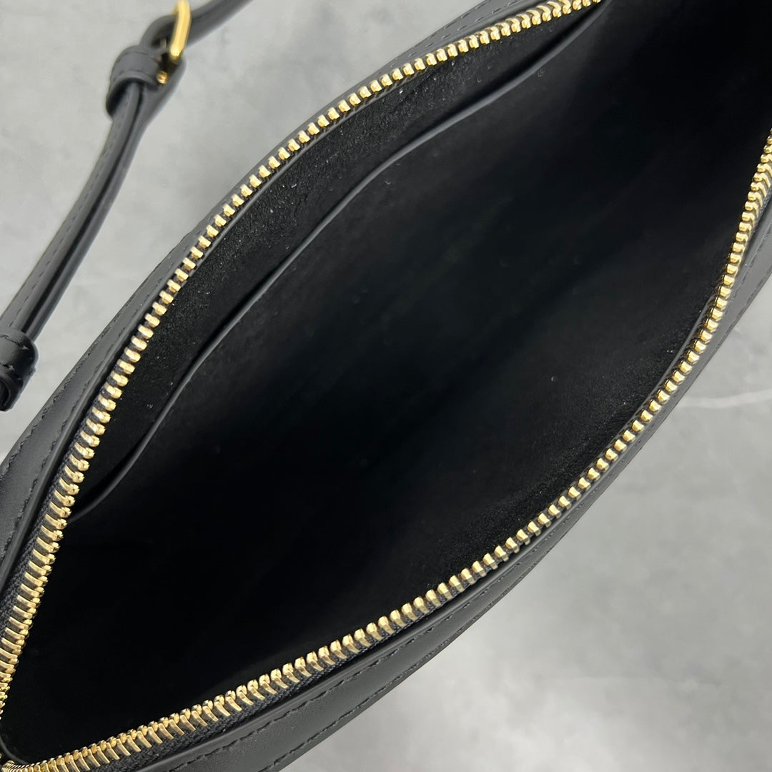 Camera Shoulder Bag Cuir Triomphe Black For Women 10in/26cm