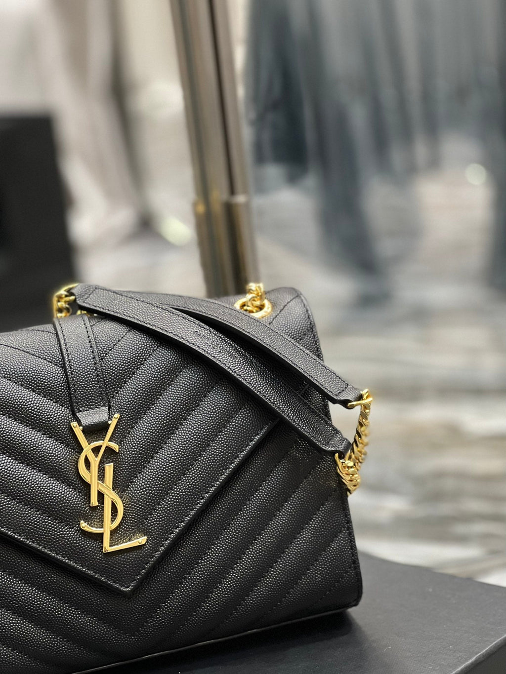 YSSL College Medium Chain Bag Black Gold Toned Hardware For Women 9in/24cm YSL 600279BRM071000