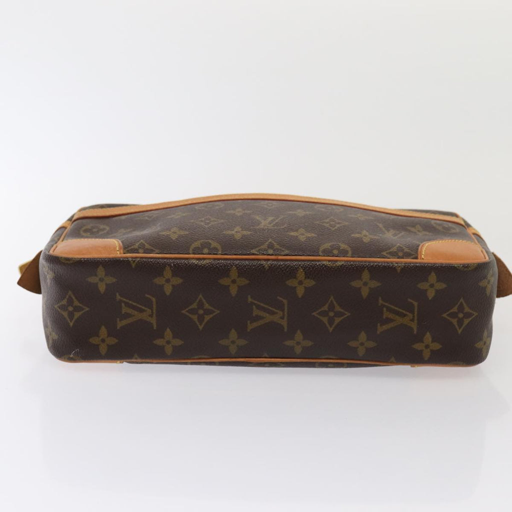 Louis Vuitton Compiegne 28  Canvas Clutch Bag