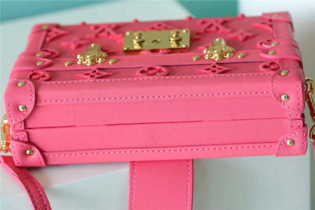 Louis Vuitton Petite Malle Tufted GlamIuo Pink For Women,  Shoulder And Crossbody Bags 7.9in/20cm Louis Vuitton M20745