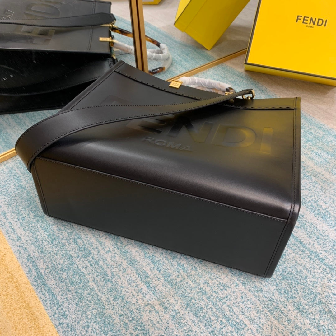 Sunshine MeDiorum Black For Women, Women’s Handbags, Shoulder And Crossbody Bags 13.7in/35cm FF 8BH386ABottega VenetaLF0KUR
