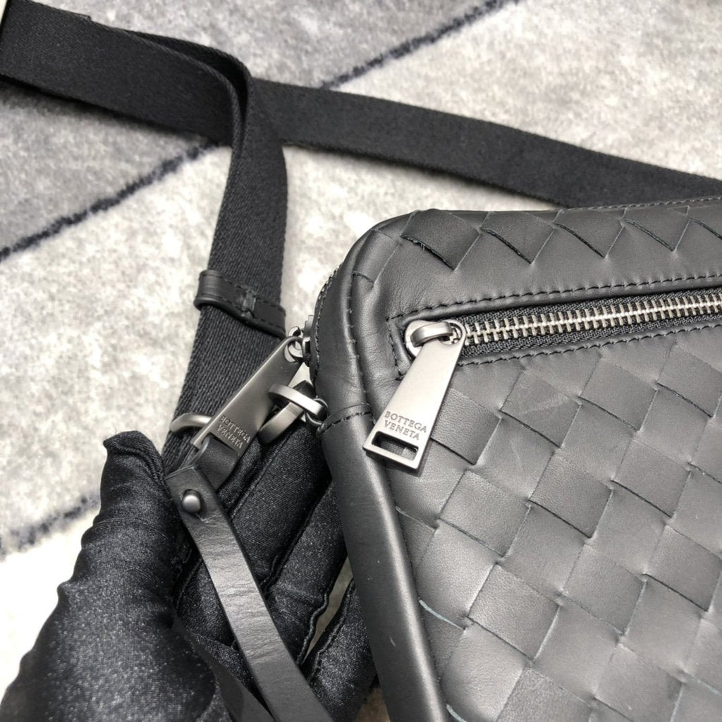 GLAMI Classic Intrecciato Black, For Women, WomenÃ¢â‚¬â„¢s Bags 9.6in/24.5cm