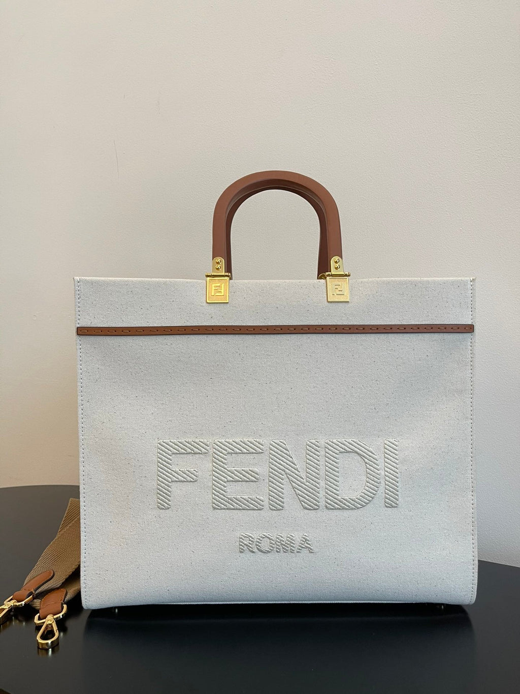 Sunshine Large Tote Bag Light Grey For Women, Women’s Handbags, Shoulder Bags 15.7in/40cm FF 8BH372