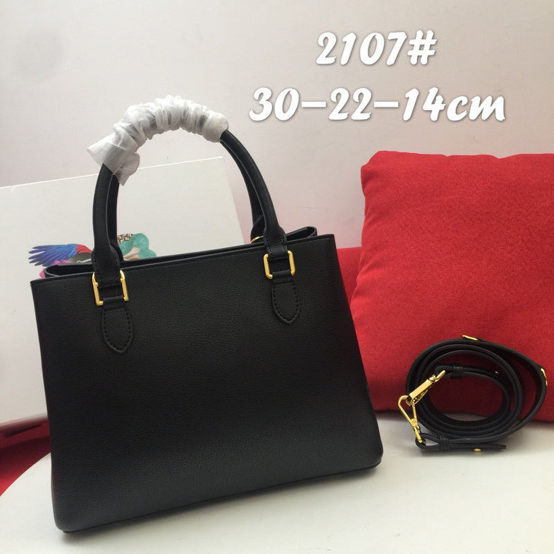 Barnes-Bags - Prada Bags - 882