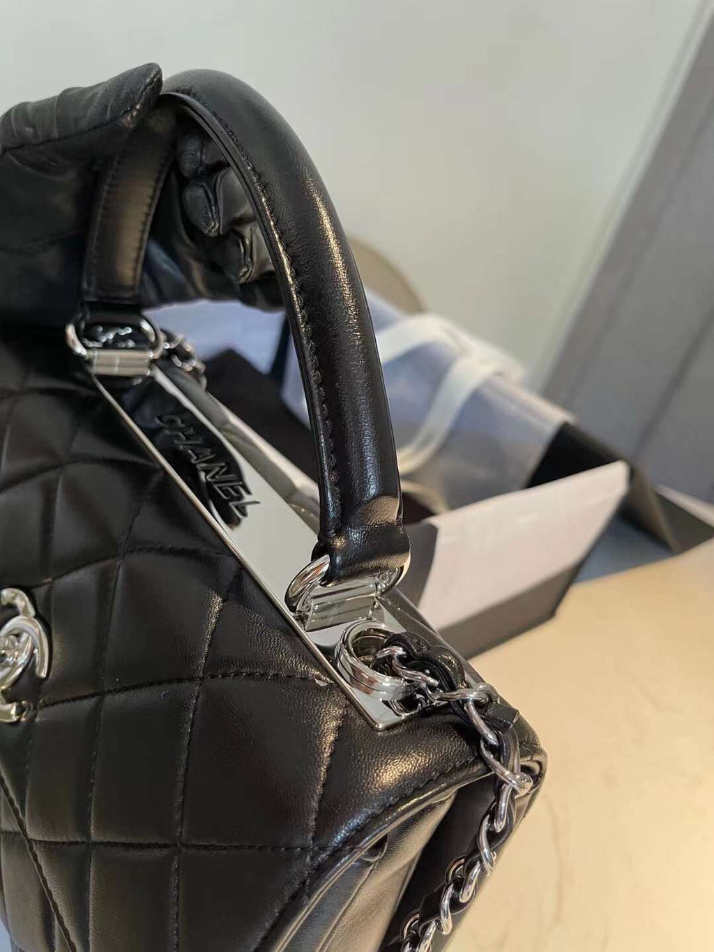 Chanel Classic GlamIap Bag SiLouis Vuittoner Hardware Black 9.8in/25cm