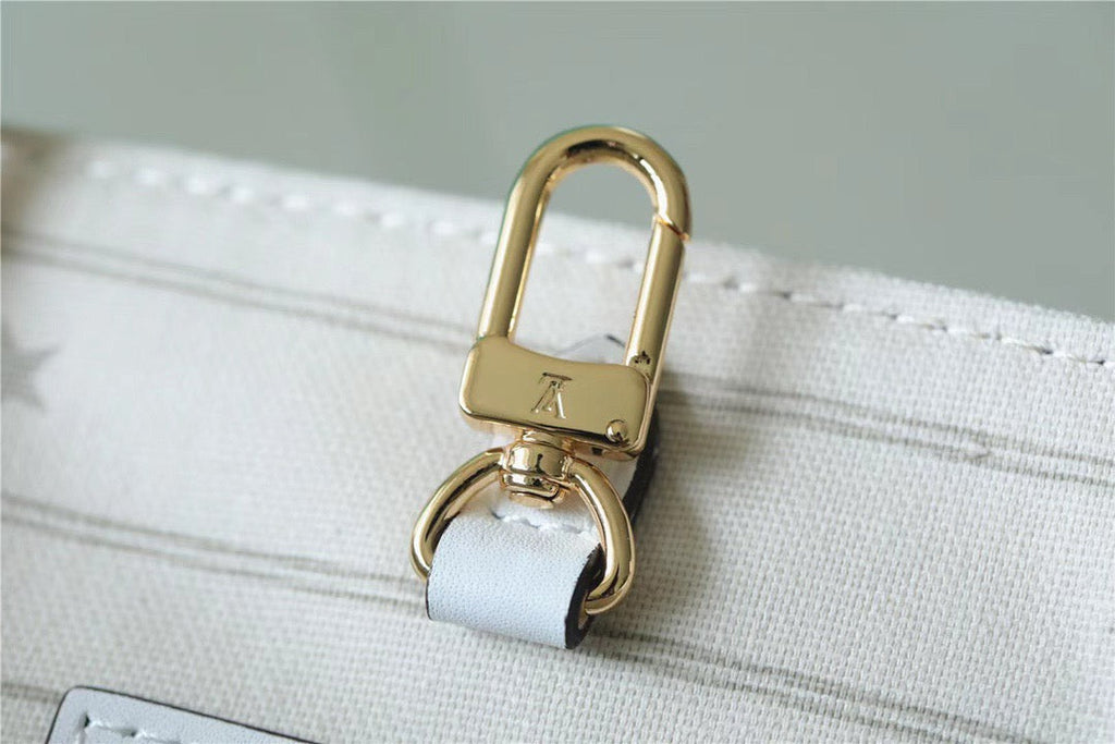 Louis Vuitton Onthego GM Monogram Giant And Rafa White/ Yellow For Women,  Shoulder And Crossbody Bags 41cm/16.1in Louis Vuitton M20815