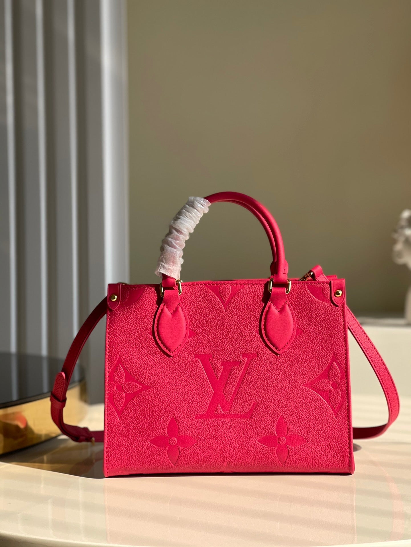 Louis Vuitton OnTheGo PM Tote Bag Monogram Empreinte Rosy For Women, WomenÃƒÂ¢Ã¢â€šÂ¬Ã¢â€žÂ¢s Handbags, Shoulder And Crossbody Bags 9.8in/25cm Louis Vuitton M45660