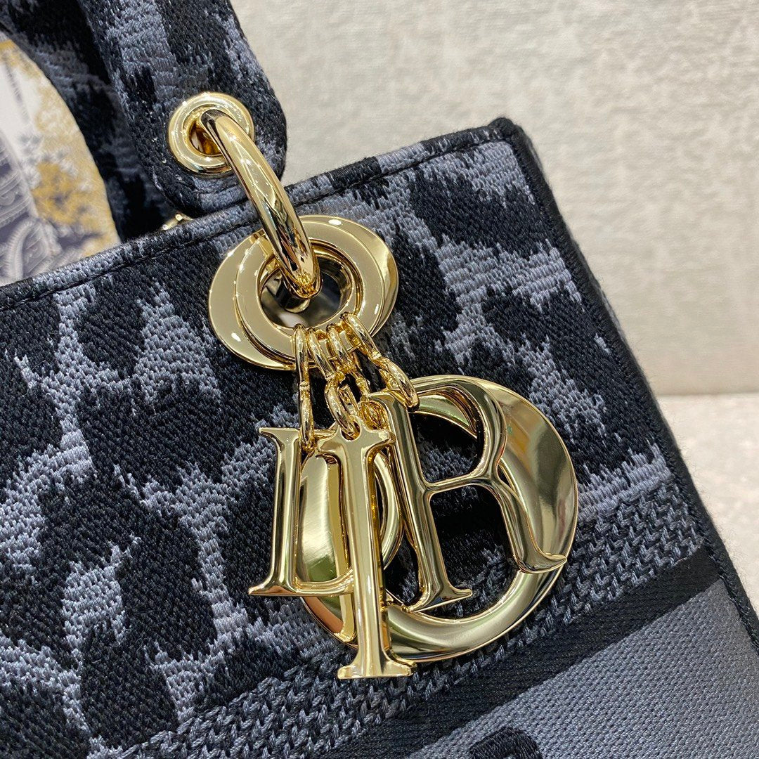 Dior MeDiorum Lady D-Lite Bag Blue and Black Mizza Embroidery, Blue and Black Handbags, Crossbody Bags, 24cm CD M0565ORHM_M962