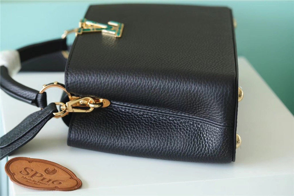 Louis Vuitton Capucines Taurillon Black For Women,  Shoulder And Crossbody Bags 26cm/10.6in Louis Vuitton