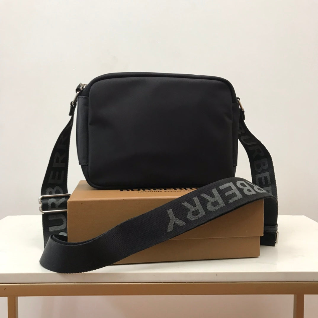 Burberry Logo Detail Nylon Crossbody Bag Black For Men, Bags 8.7in/22cm
