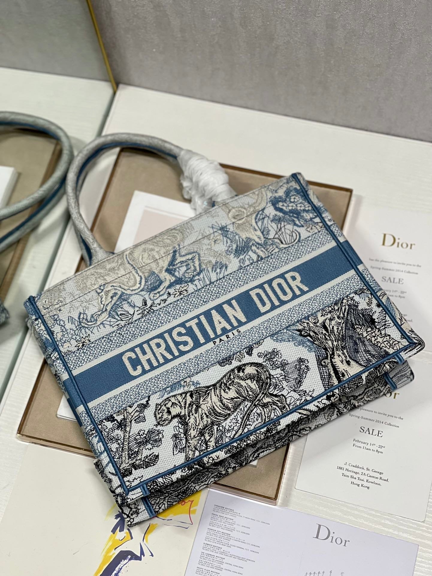 Dior MeDiorum Book Tote Blue Toile de Jouy Reverse Embroidery, Blue, For Women Women’s Handbags, Shoulder Bags, 36cm CD M1296ZRGO_M928
