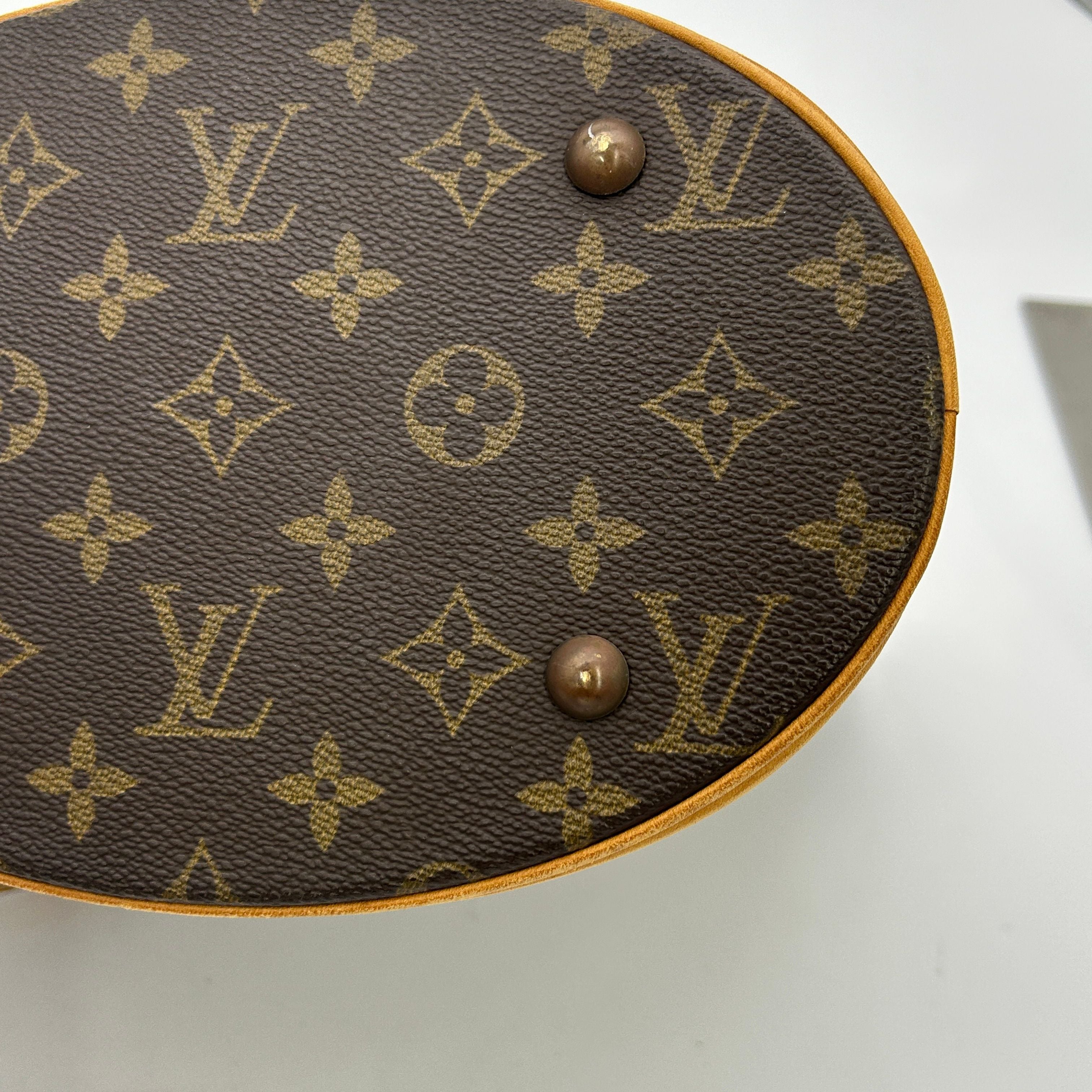 LOUIS VUITTON Monogram Bucket PM Shoulder Bag Louis Vuitton8857cc