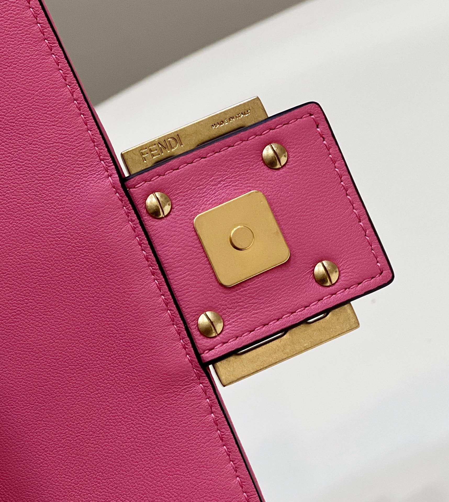 Baguette Pink For Women, WomenÃ¢â‚¬â„¢s Handbags, Shoulder And Crossbody Bags 10.6in/27cm FF 8BR600