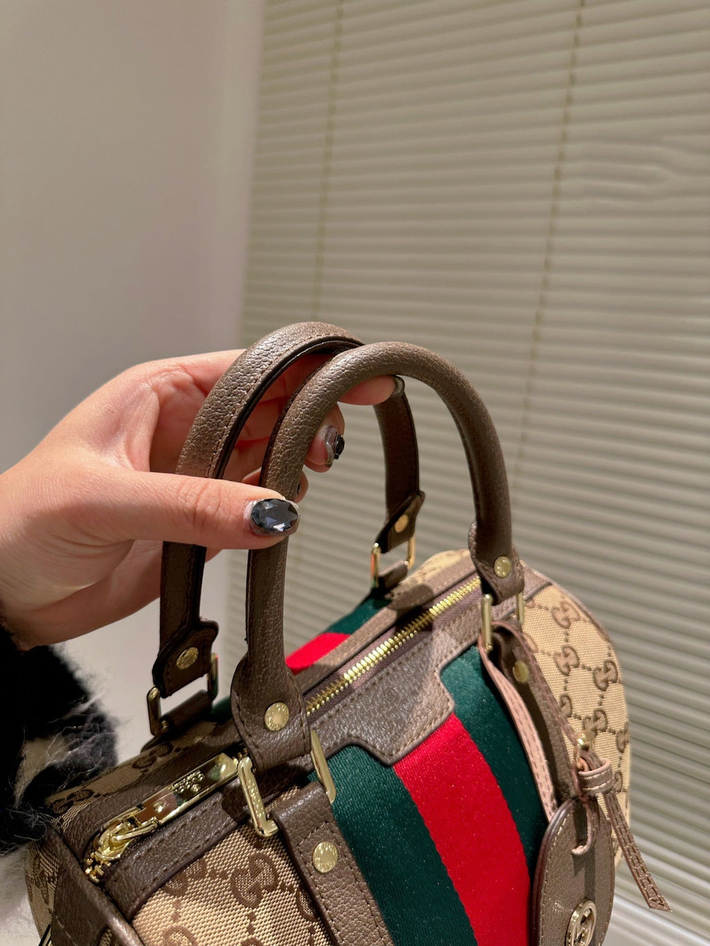 LB - New 1:1 rep  Bags Gucci 523