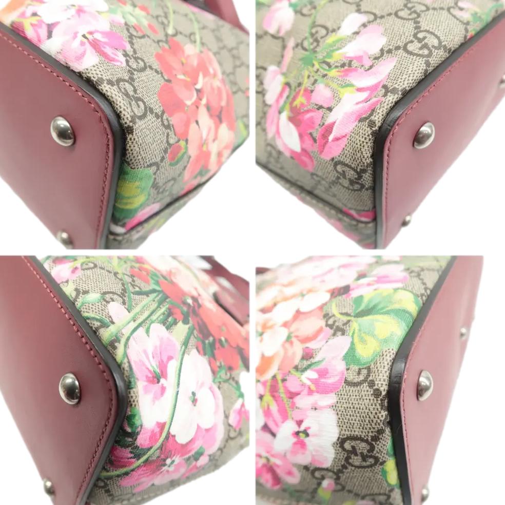 GUCCI Linea A Foldover Gucci Supreme Monogram Blooms Tote Bag Multicolor Dry Rose 429147
