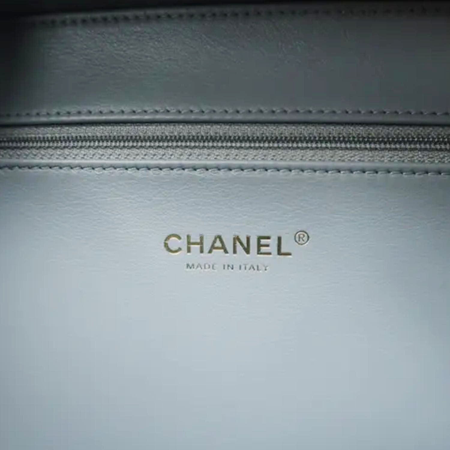 Chanel Vanity Case Filigree CC Medium Caviar Quilted Shoulder Bag Grey