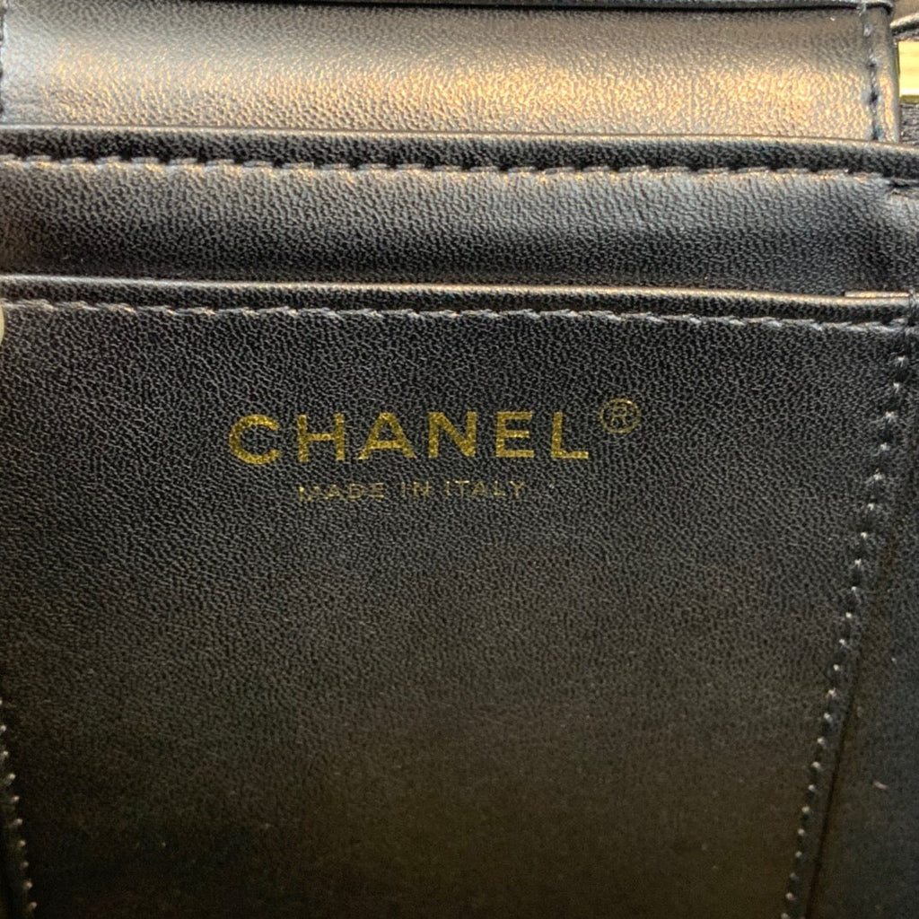 Chanelouis Vuittonanity Case Gold Hardware Black For Women Handbags, Shoulder Bags 7.9in/20cm AS2061Ã‚Â 