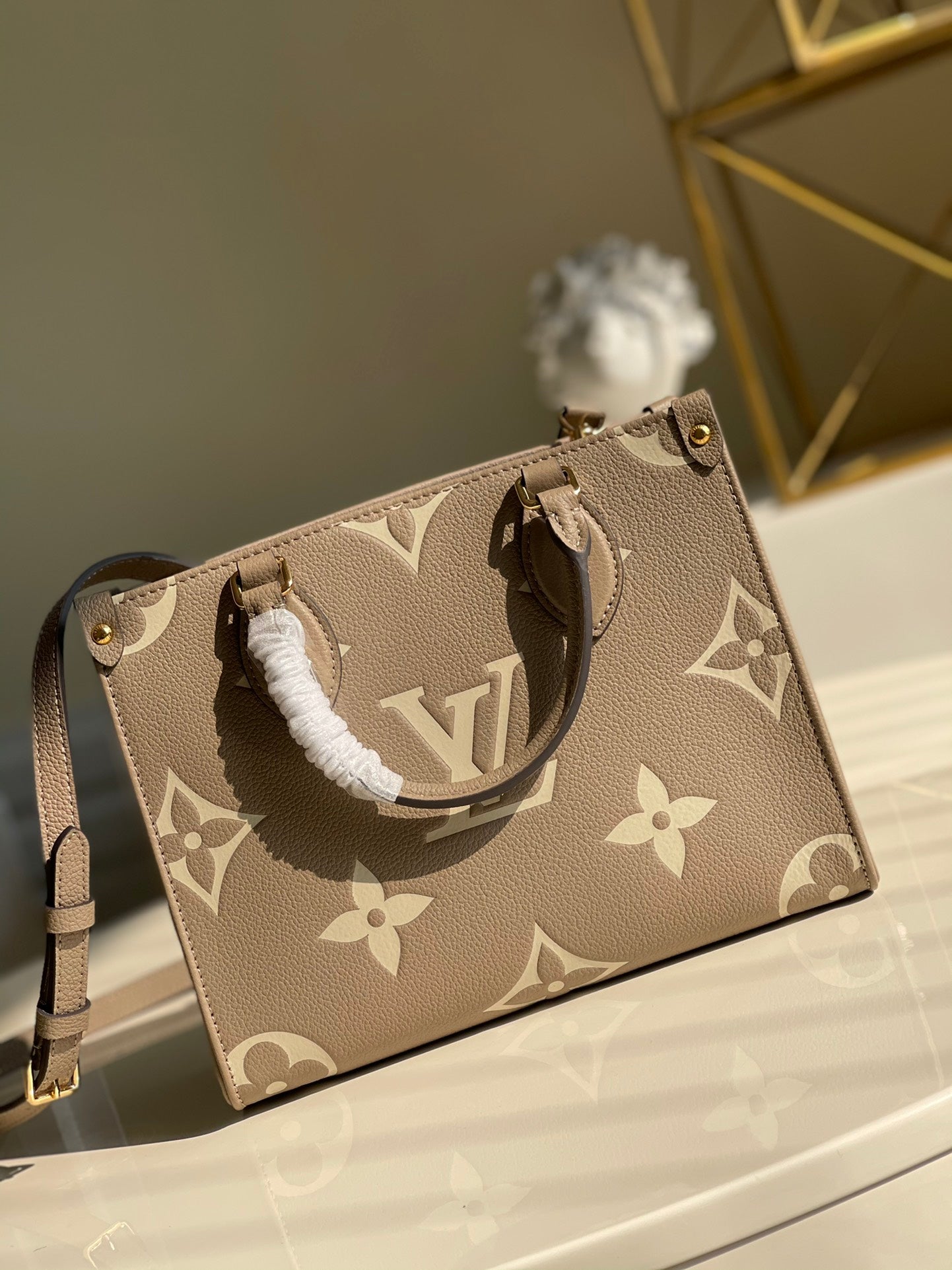 Louis Vuitton OnTheGo PM Tote Bag Monogram Empreinte Beige/Cream For Women, WomenÃƒÂ¢Ã¢â€šÂ¬Ã¢â€žÂ¢s Handbags, Shoulder And Crossbody Bags 9.8in/25cm Louis Vuitton M45779