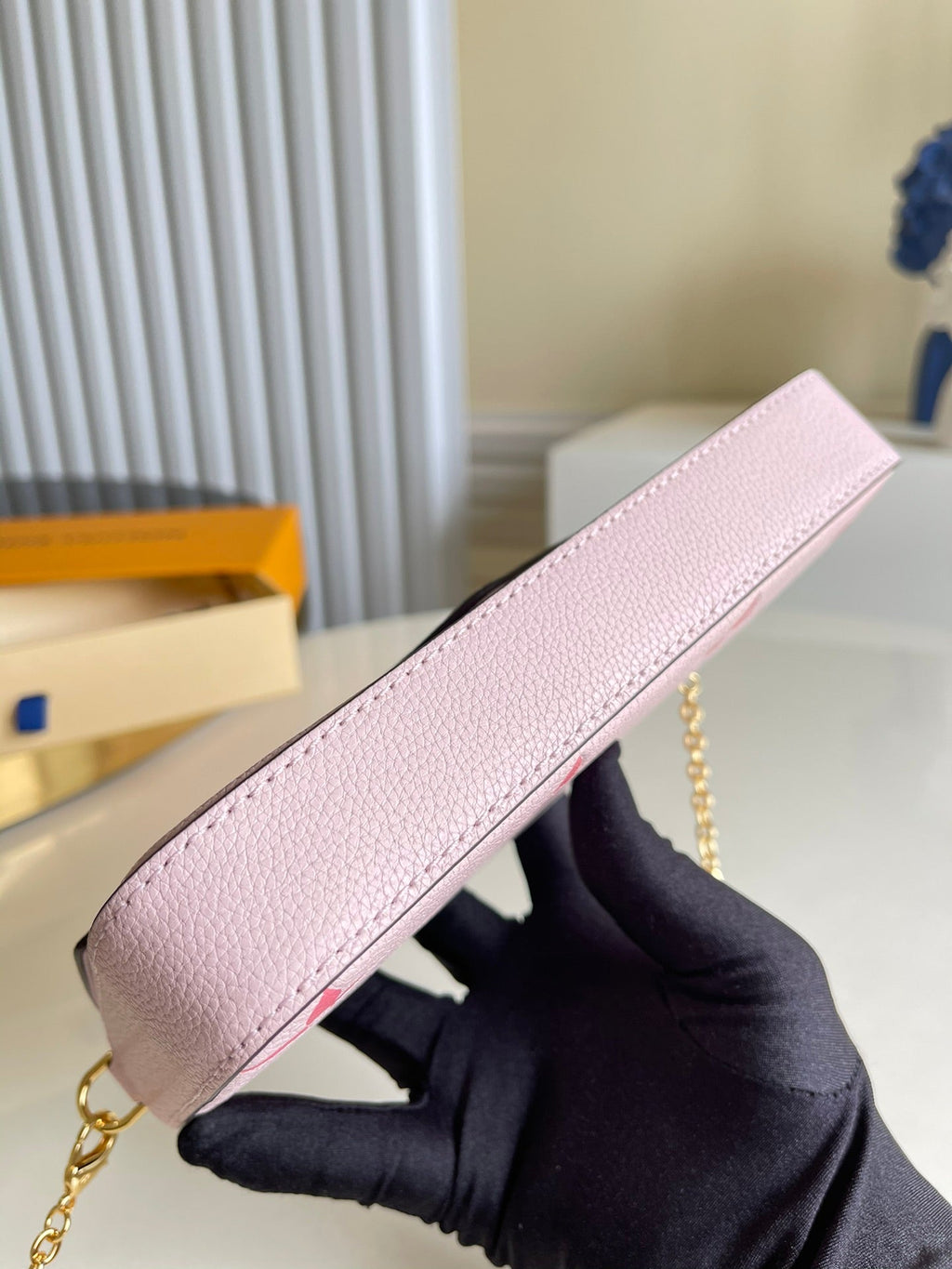 Louis Vuitton Felicie Pochette Monogram Empreinte Pink For Women, WoBags, Shoulder And Crossbody Bags 8.3in/21cm Louis Vuitton M80498