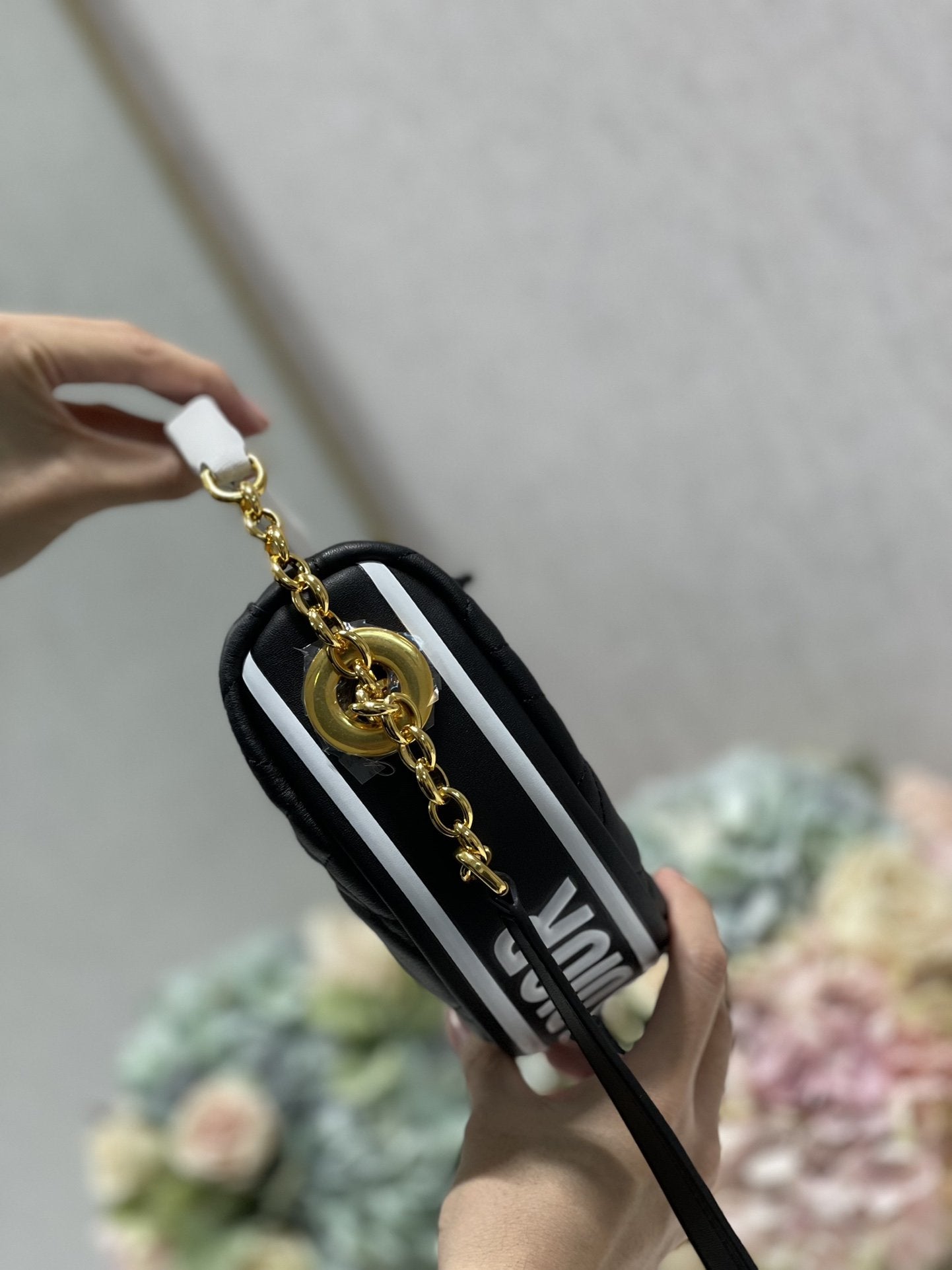 Dior Small Vibe Hobo Bag Black Cannage, Black Handbags, Crossbody Bags, 20cm CD M7200ONOA_M911