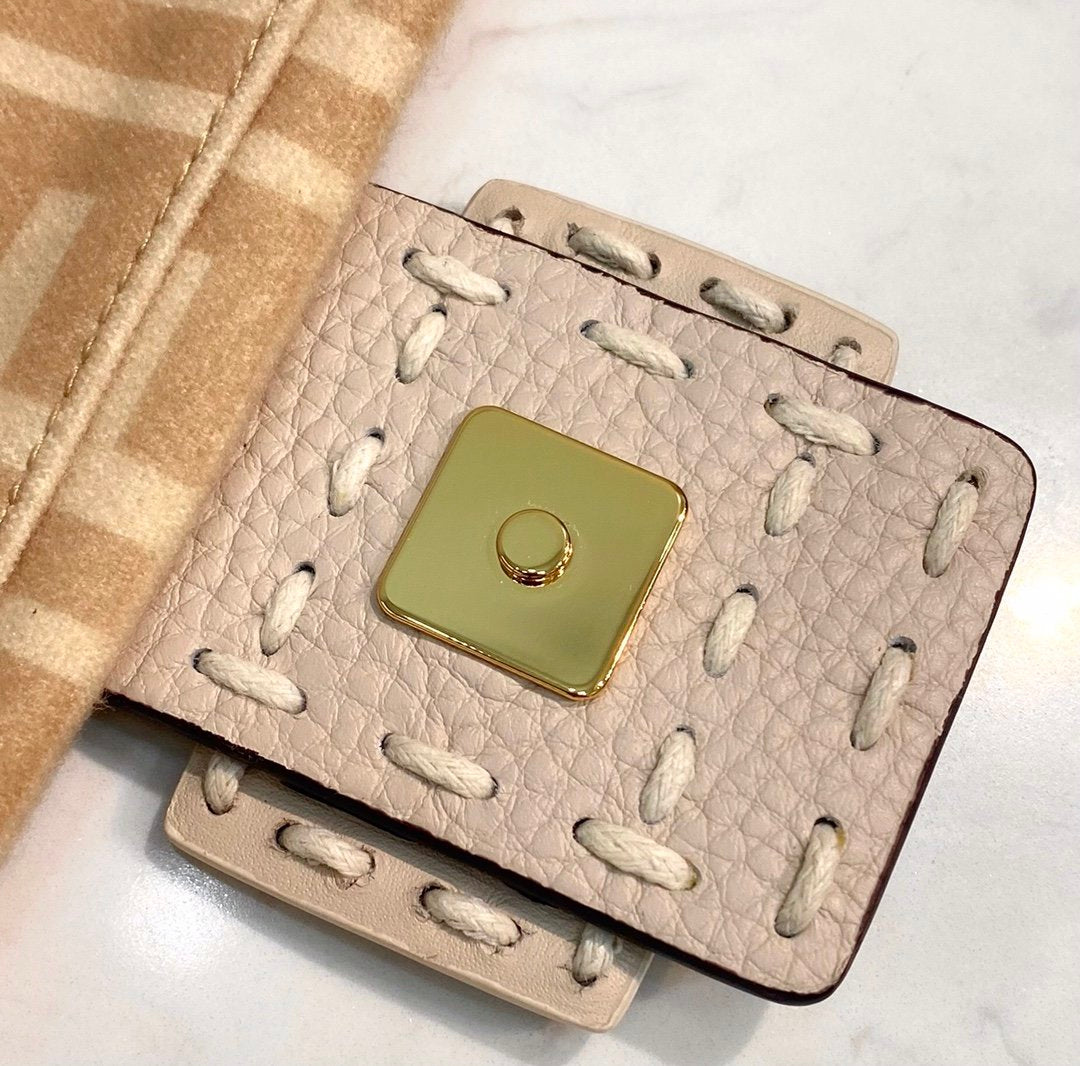 Baguette 1997 Wool Bag Beige For Women, Women’s Handbags, Shoulder Bags 10.6in/27cm FF 8BR792
