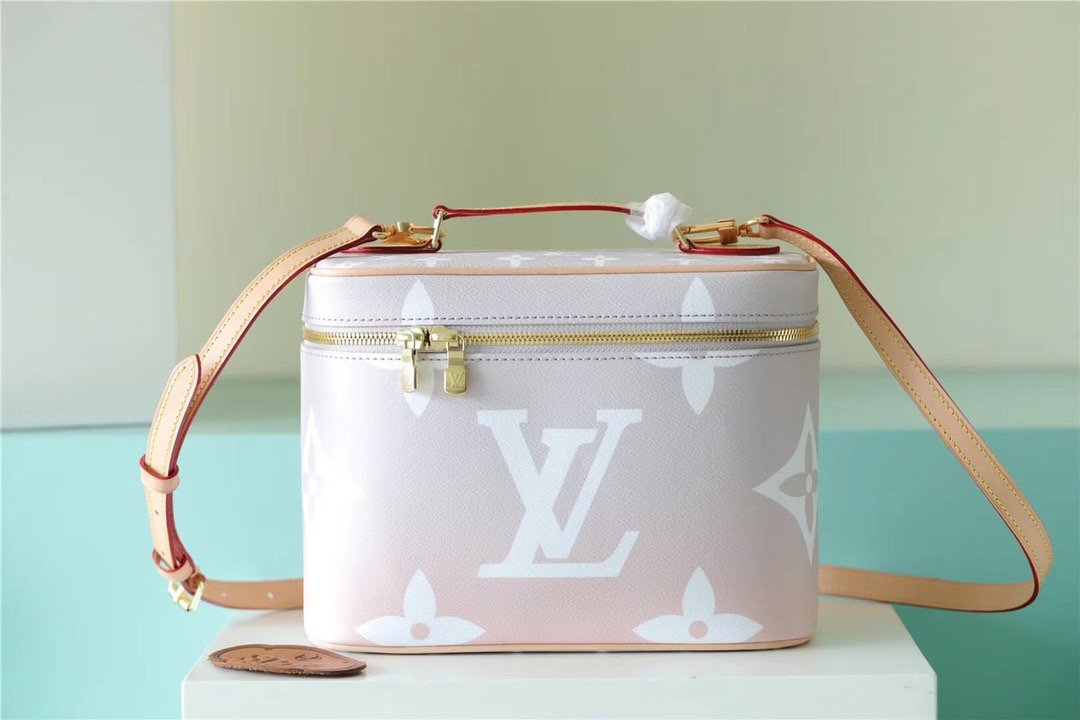 Louis Vuitton Nice Burberry Monogram Light Pink For Women, Women’s Bags, Shoulder And Crossbody Bags 9.4in/24cm Louis Vuitton