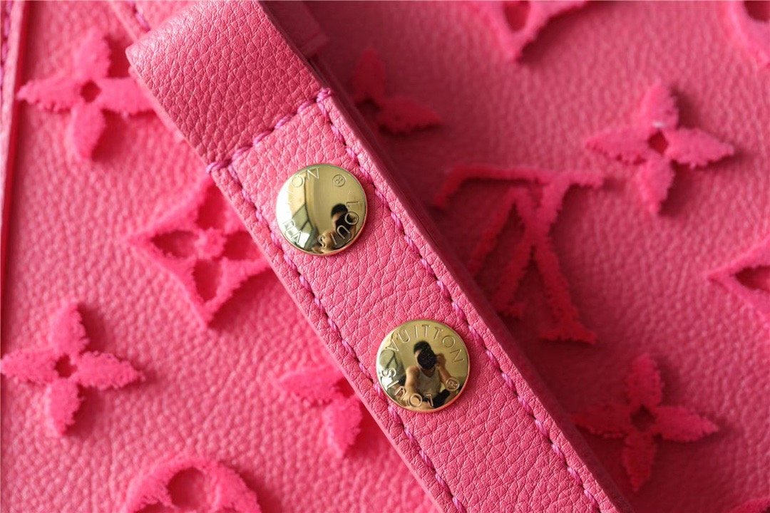 Louis Vuitton Mini Dauphine Monogram GlamIuo Pink For Women,  Shoulder And Crossbody Bags 18.5cm/7.3in Louis Vuitton M20747
