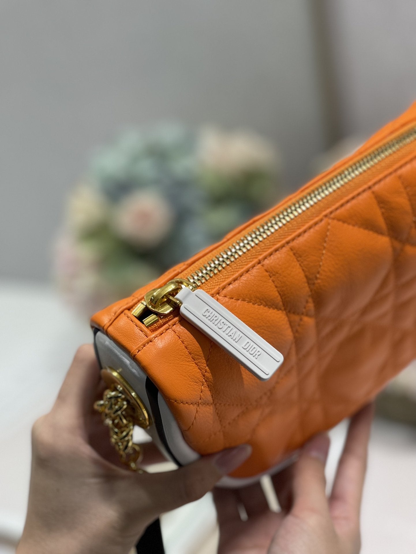 Dior Small Vibe Hobo Bag Fluorescent Orange Macrocannage, Orange Handbags, Crossbody Bags, 20cm CD M7200ODDO_M057