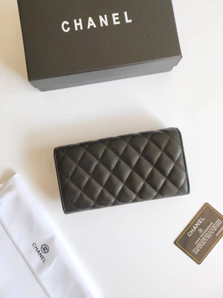 Chanel CHL 19 QUILTED BLACK LEATHER WALLET