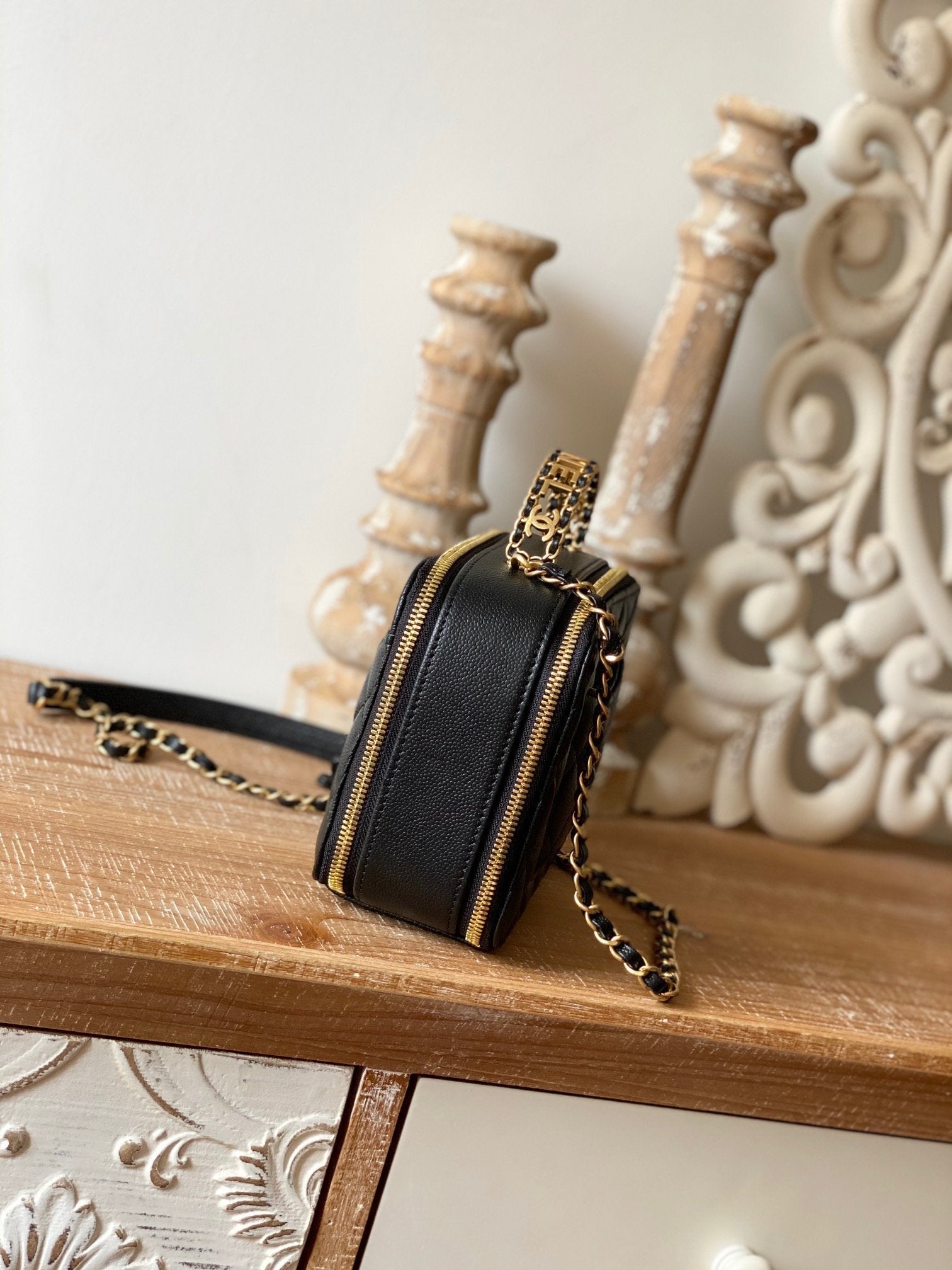 ChanelÃ‚Â Small Vanity Case Gold Hardware Black For Women Handbags, Shoulder Bags 5.9in/15cm AS3228 B08008 94305