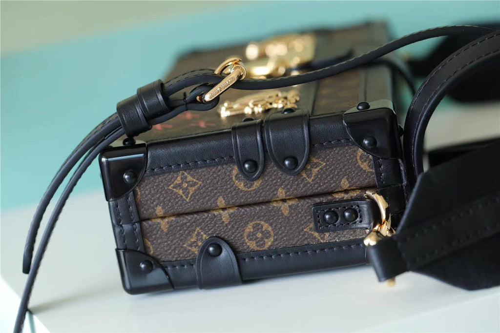 Louis Vuitton Petite Malle East-West Monogram Canvas By Nicolas Ghesquiere For Women,  Shoulder And Crossbody Bags 27cm/10.6in Louis Vuitton M46120