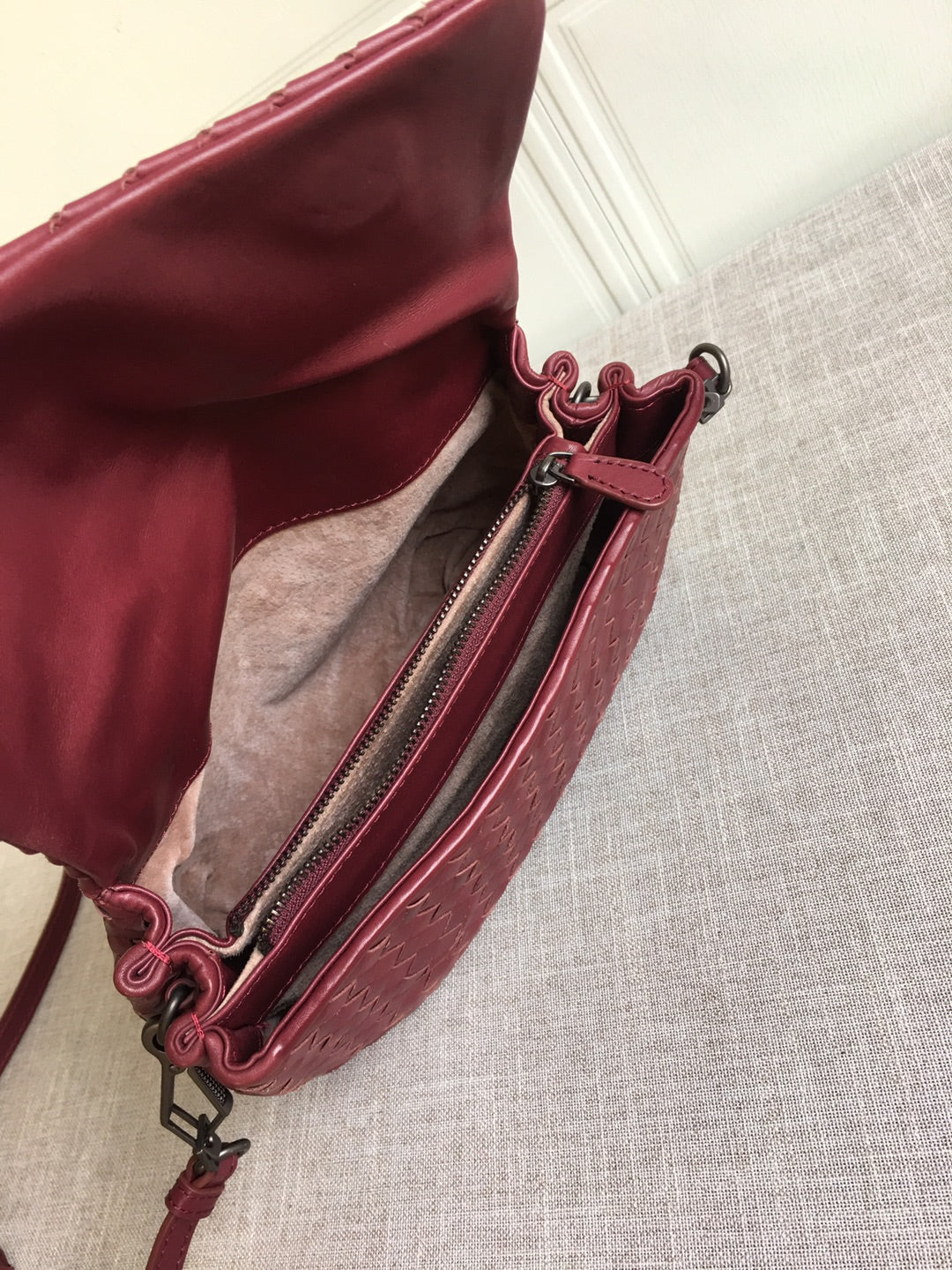 GLAMI Classic Intrecciato Red, For Women, WomenÃ¢â‚¬â„¢s Bags 8.9in/22.5cm