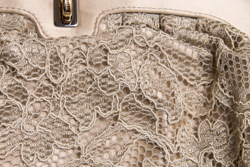 Dolce & GaBurberryana Beige Lace Clutch