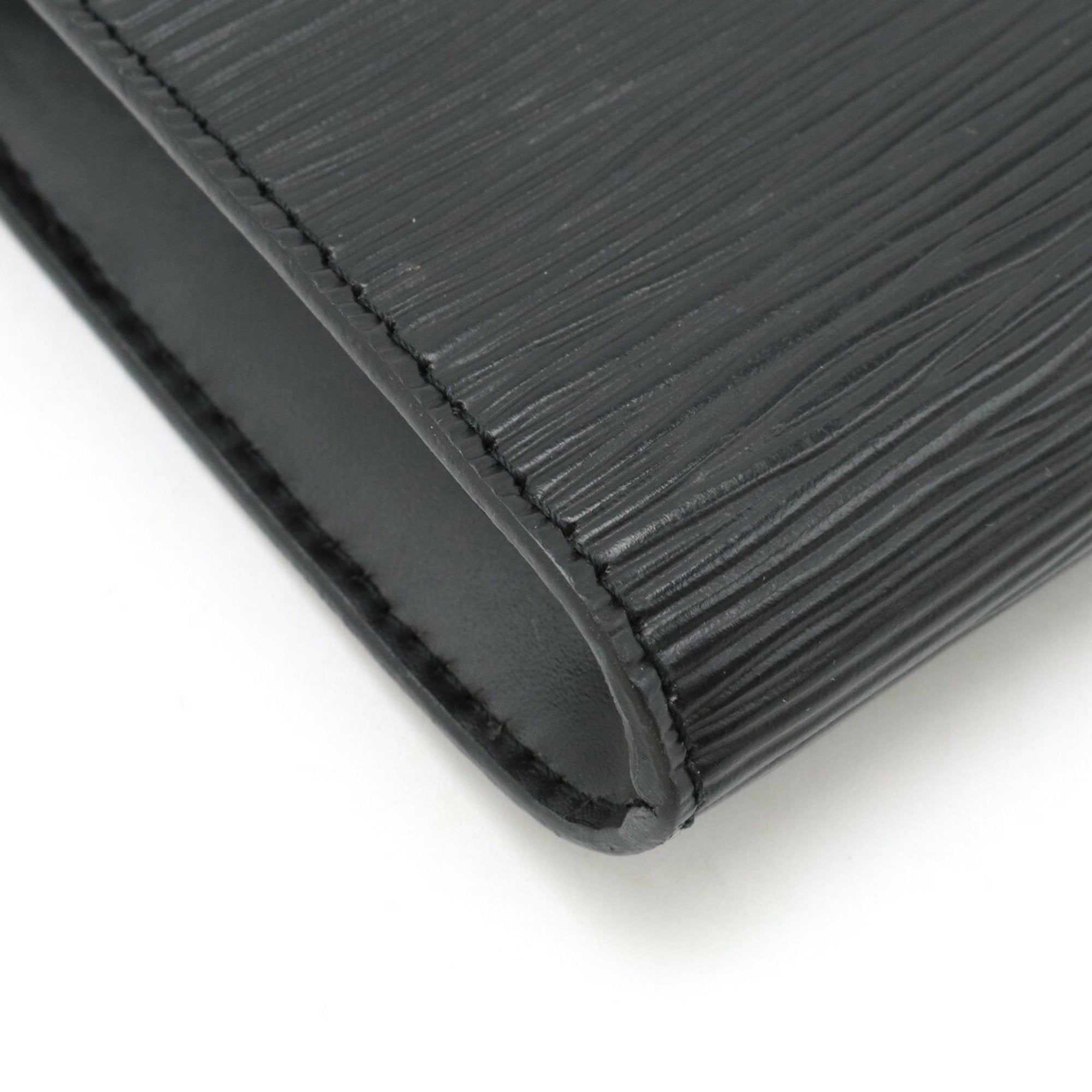 Louis Vuitton Pochette Accessoires  Leather Clutch Bag