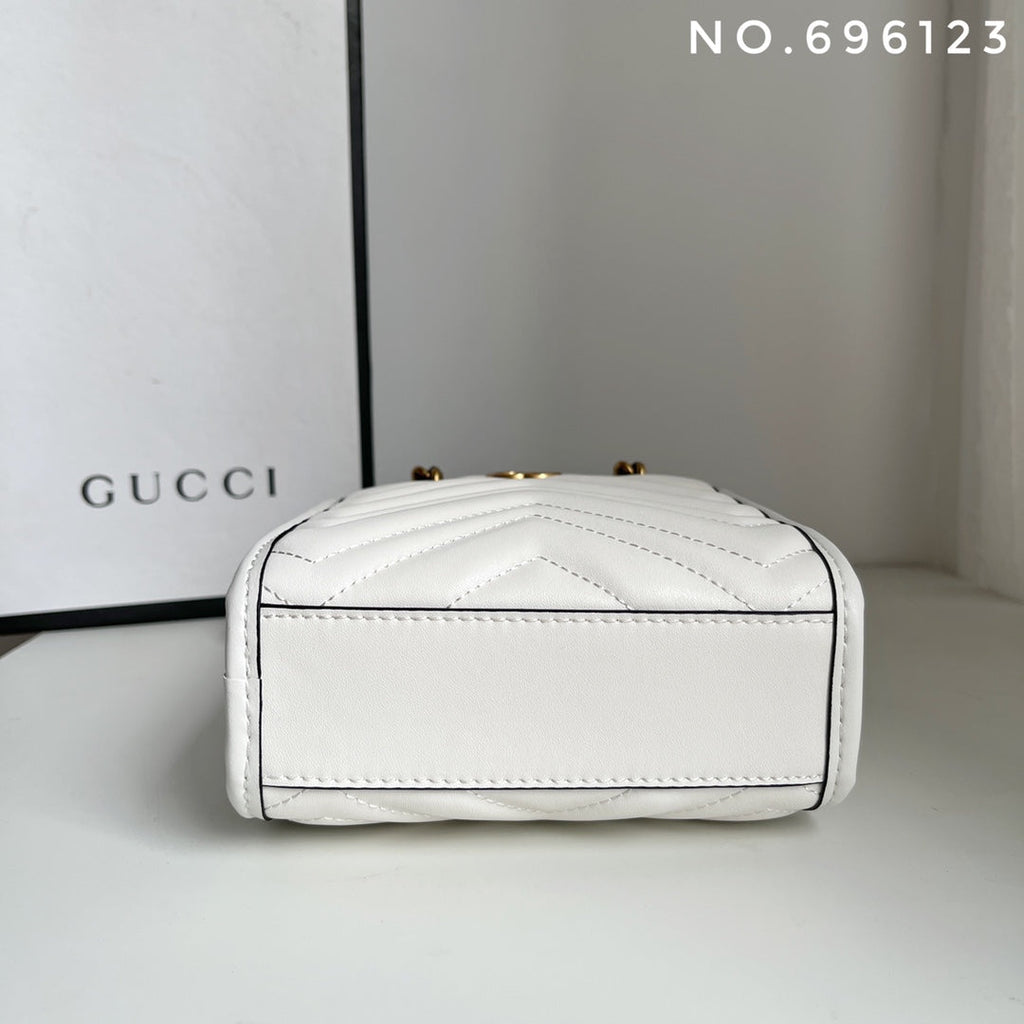 LB - New 1:1 rep Bag Gucci 498