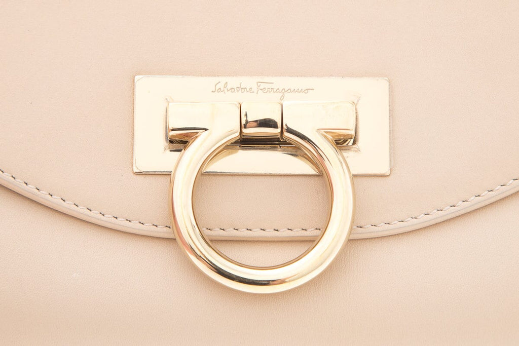 SaLouis Vuittonatore Ferragamo Monica Gancini Shoulder Handbag