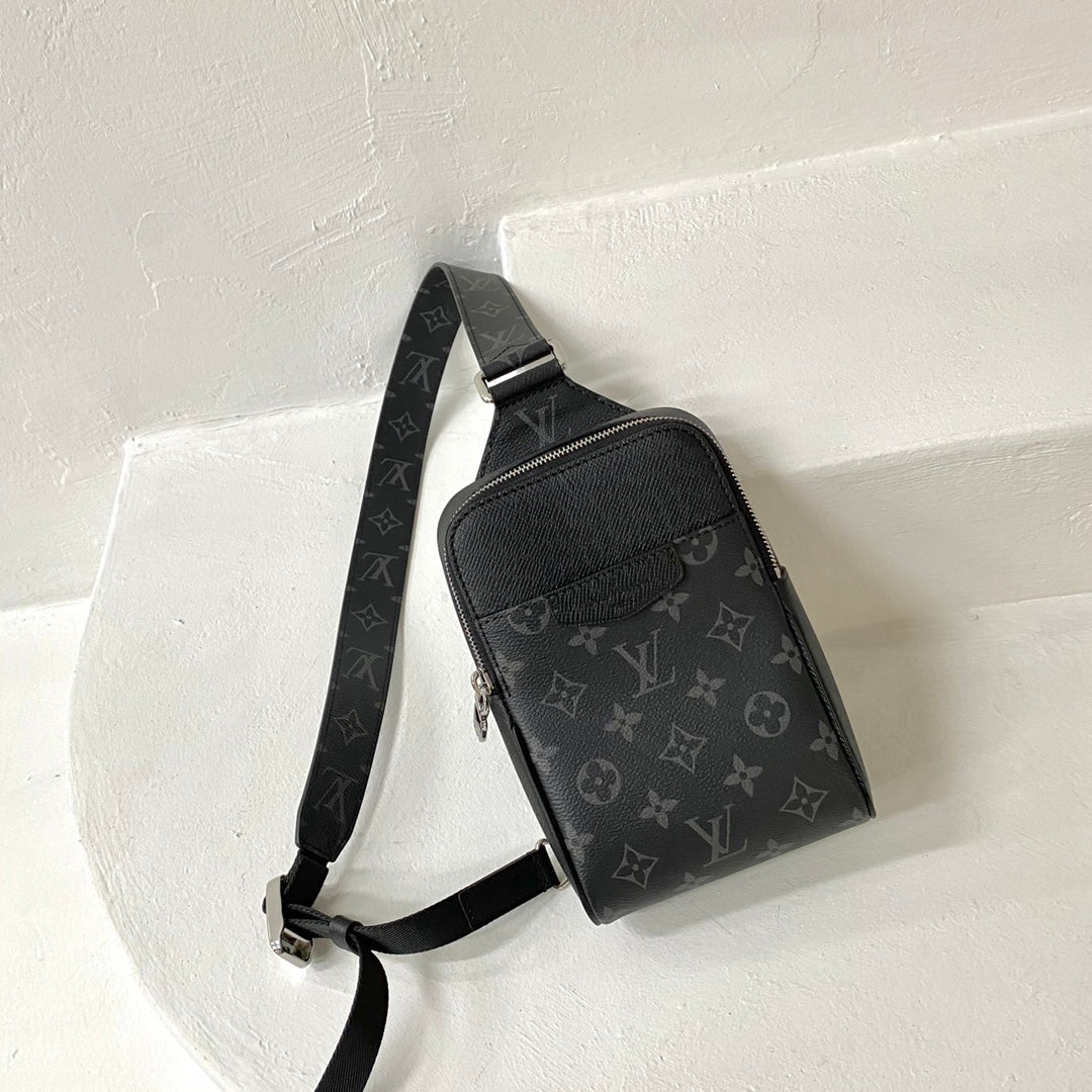 Louis Vuitton Outdoor Slingbag Taigarama Noir Black For Men, Bags, Crossbody Bags 8.3in/21cm Louis Vuitton M30741