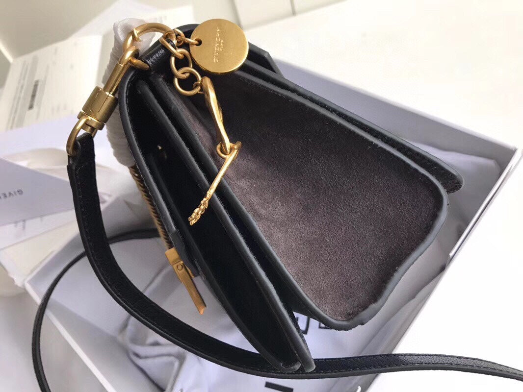 gv GV3 Bag Black For Women, Handbags, Shoulder Bags 11.4in/29cm GVC